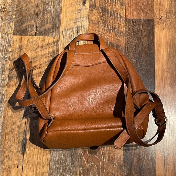 Universal Thread Backpack Bag - Picture 3 of 6